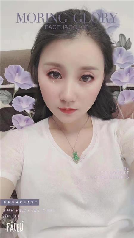 长沙小妮子，肤白胸大