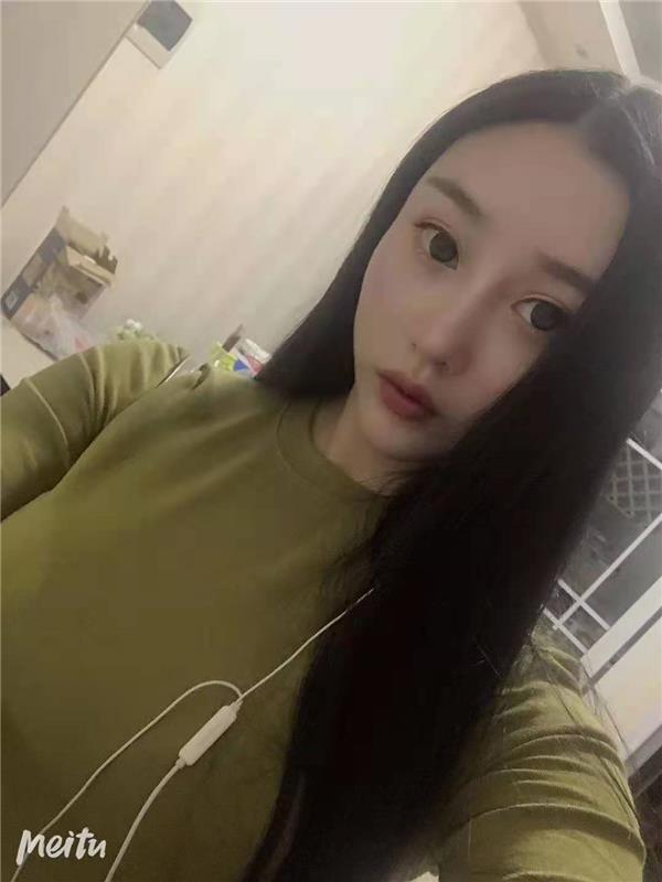 南开奥城附近大胸美女