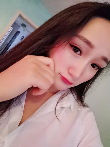 瘦小妹子，抱起来干