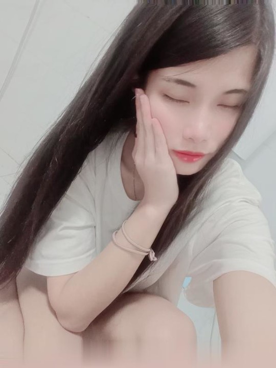 服务系苗条小少妇