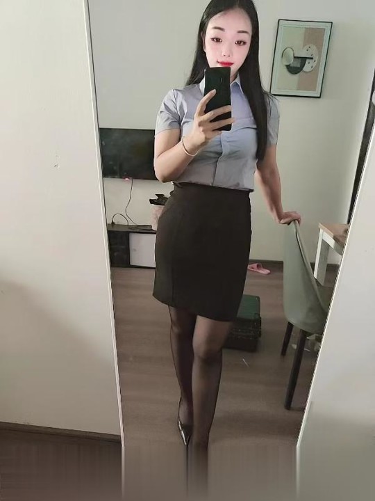 制服少妇..