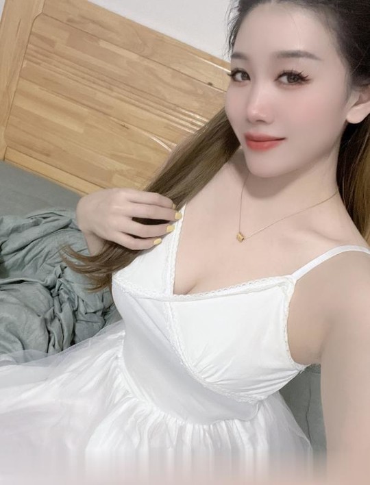 广州白裙小美妇